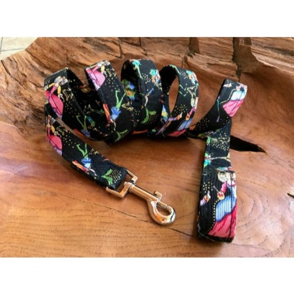 Custom 6-Foot Dog Leash - Princess, Frog, Medieval Fabric - Picture 7 of 8